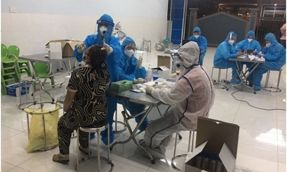 Số ca nhiễm tiếp tục tăng cao, TP.HCM  thí điểm test nhanh kháng nguyên