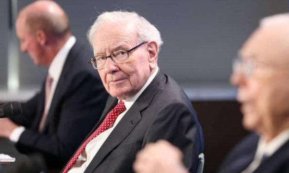 Warren Buffett: Đại dịch đã có tác động ‘cực kỳ không đồng đều’ và vẫn chưa kết thúc