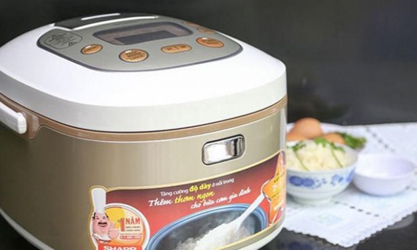 Nên mua nồi cơm điện cơ hay điện tử?