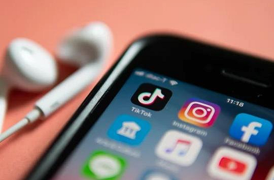 TikTok gỡ hàng triệu tài khoản không trung thực