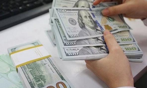 Đồng USD đạt đỉnh hai tháng trên thị trường thế giới