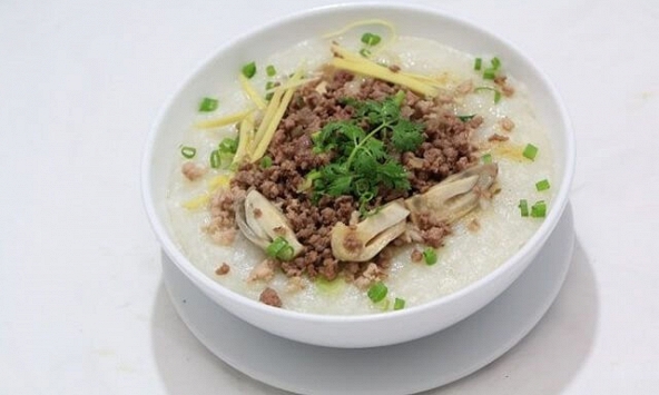 Món ngon mỗi ngày: Nấu cháo bồ câu bổ dưỡng cho bé 