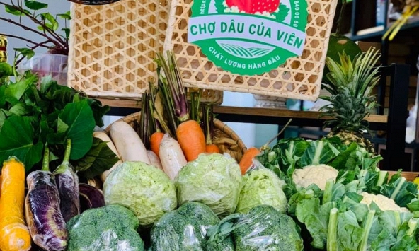 Hơn 100 chợ truyền thống ở TP.HCM vẫn còn đóng cửa