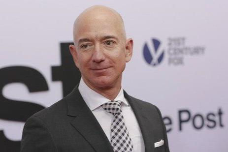 Tài sản của Jeff Bezos đạt 211 tỷ USD, cao hơn GDP nhiều nước
