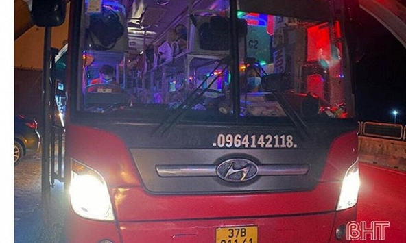 Hà Tĩnh cách ly hơn 30 người trên xe khách từ Bình Dương về