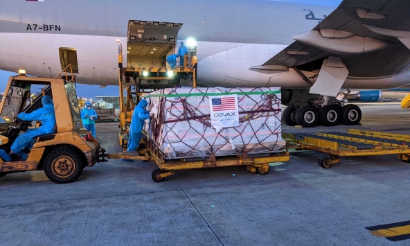 Bộ Y tế chuyển gấp 1 triệu liều vaccine COVID-19 Moderna vào TP.HCM