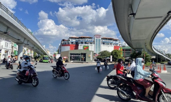 Người dân đi lại trong TP.HCM không cần giấy xét nghiệm COVID-19