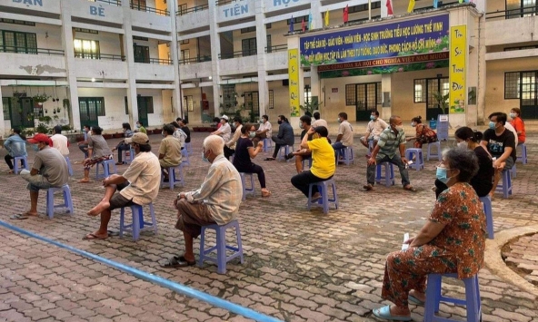 Việt Nam có 852 ca mắc mới COVID-19 chiều 13/7, trong ngày vượt 2.300 ca bệnh nhân