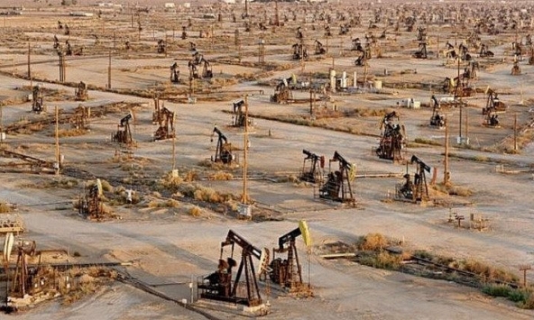 UAE tăng sản lượng, giá dầu giảm mạnh