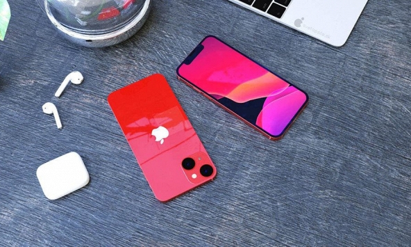 Dòng iPhone 13 có thể được Apple trang bị màn hình OLED của BOE