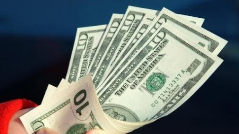 Giá USD giữ vững đà tăng