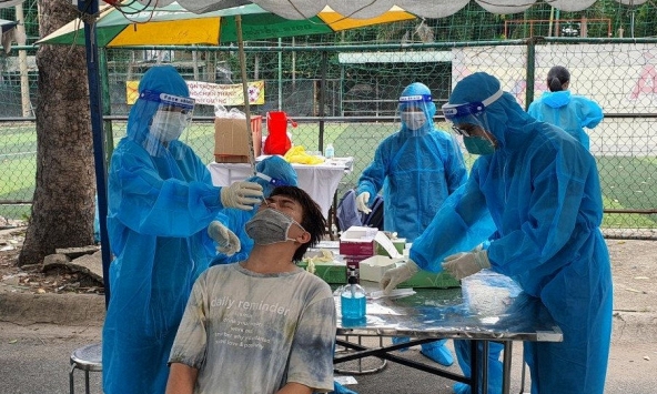 TP.HCM tiếp tục ghi nhận ca nhiễm cao với 3.302 ca vào sáng 23/7