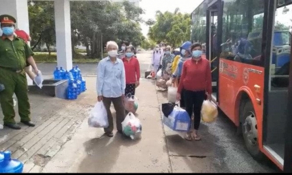 Phú Yên bắt đầu đón hàng ngàn người từ TP.HCM về quê 