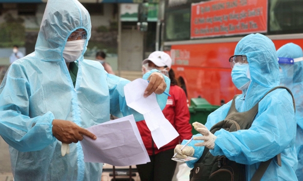 Thêm 2.764 ca dương tính COVID-19 vào sáng 27/7