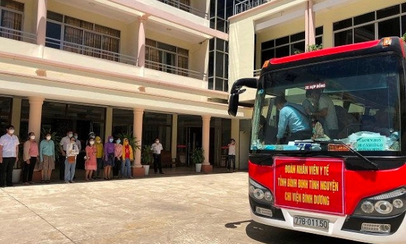 Bình Định cử đoàn cán bộ hỗ trợ TP.HCM và Bình Dương chống dịch COVID-19