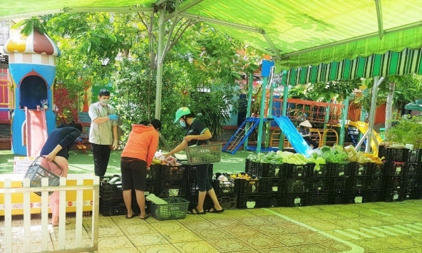 Khan hiếm khiến giá trứng gia cầm vẫn chưa hạ nhiệt