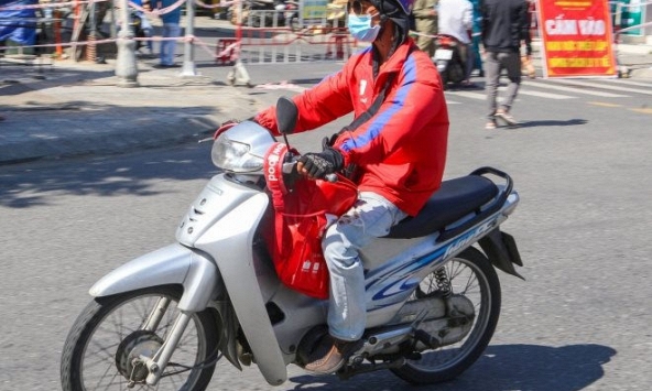 Kiến nghị tạo thuận lợi cho shipper hoạt động tại Hà Nội và TP. HCM