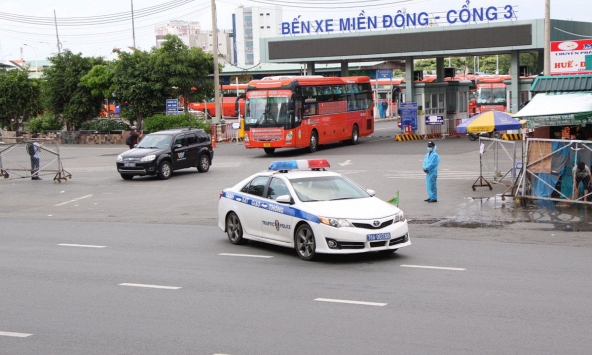 Thêm 500 người dân Phú Yên được đưa về quê tránh dịch bằng xe khách