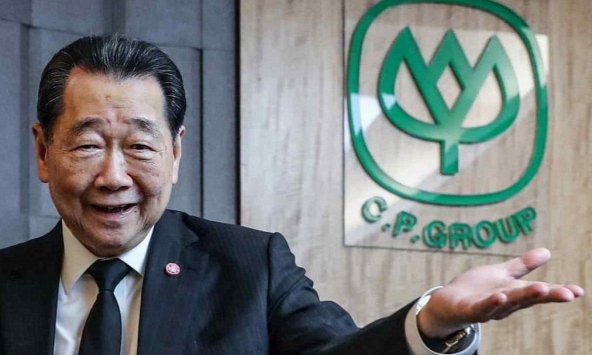 Tỷ phú Thái Lan trồng xuyên tâm liên phát miễn phí cho người dân