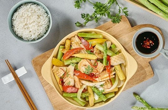 Món ngon mỗi ngày: Cách làm món măng tây xào tôm, mực