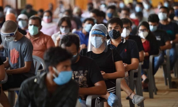 Nhà dịch tễ học Larry Brilliant: Đại dịch sẽ khó kết thúc sớm do có thêm những biến chủng mới