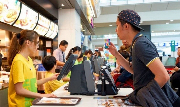 Máy tính tiền của nhà hàng, quán ăn, tiệm thuốc,... phải kết nối với cơ quan thuế?