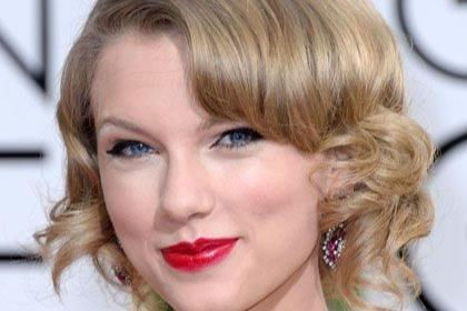 Tử vi hàng ngày 16/8 của 12 con giáp đầy đủ, chi tiết