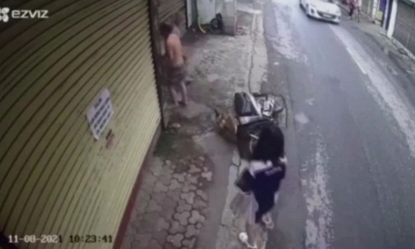 Bị dân truy đuổi, trộm vội vàng vứt xe máy bỏ chạy và cái kết