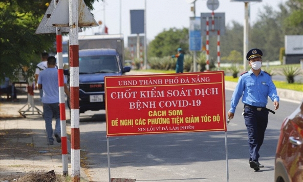 Đà Nẵng, Nha Trang yêu cầu người dân không ra khỏi nhà trong 7 ngày