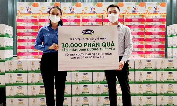 San sẻ khó khăn với cộng đồng, một trong ba mục tiêu của Vinamilk trong mùa dịch