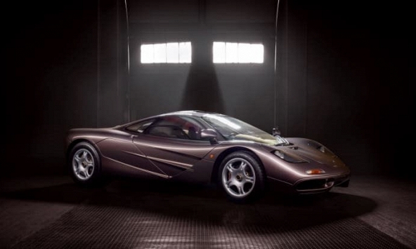McLaren F1 được bán với giá 20,5 triệu USD, lập kỷ lục mới trong năm nay