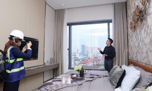 Nhà đầu tư địa ốc chờ cơ hội xuống tiền