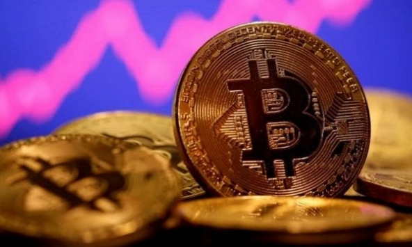 Bitcoin đạt mốc 59.000 USD