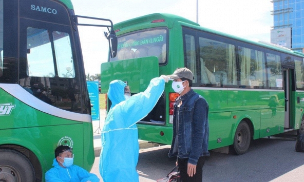 Nhiều tỉnh miền Trung tiếp tục đón công dân về quê