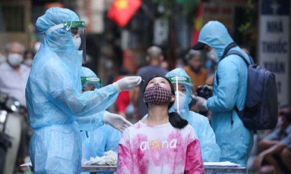 Thêm 10.811 ca COVID-19 trong ngày 24/8, TP.HCM nhiều nhất với 4.627 ca