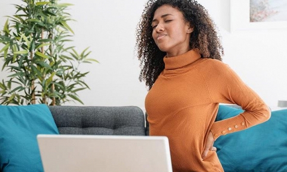 7 tư thế ngồi làm việc tốt cho sức khỏe