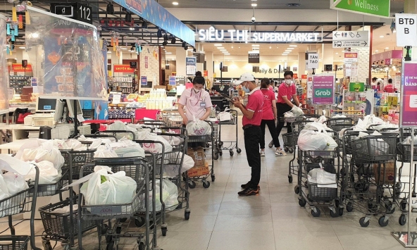 Siêu thị mở lại kênh bán hàng online, sức mua tăng đột biến