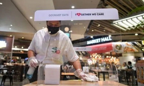 Thái Lan thử sống chung với COVID-19, Bangkok lại nhộn nhịp