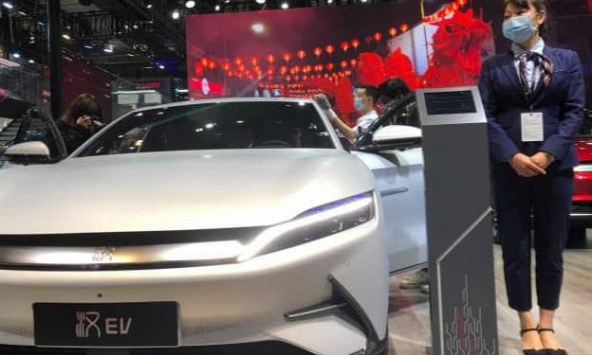 Công ty xe điện được Warren Buffett đầu tư tăng doanh số 300% trong tháng 8