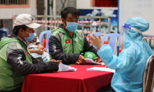 TP.HCM tiếp tục xét nghiệm miễn phí COVID-19 cho shipper đến ngày 15/9