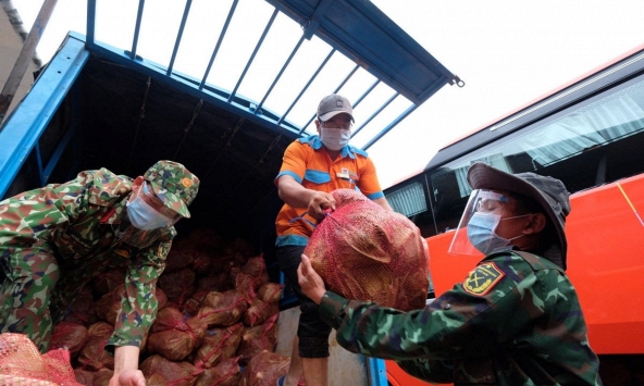 Lâm Đồng tặng TP.HCM và các tỉnh phía Nam hàng ngàn tấn nông sản