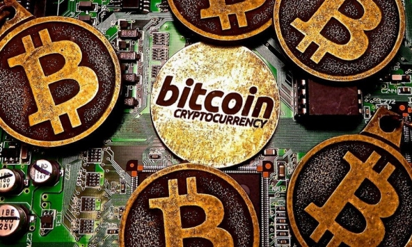 Bitcoin hồi phục, thị trường tiền ảo 'phủ sắc xanh'