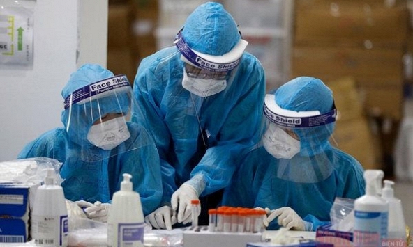 Thêm 11.172 ca mắc COVID-19 trong ngày 13/9, 11.200 người khỏi bệnh