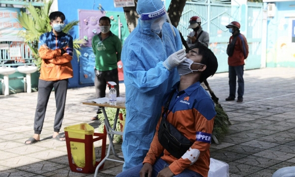 TP.HCM ngưng xét nghiệm nhanh COVID-19 cho shipper từ ngày 1/10