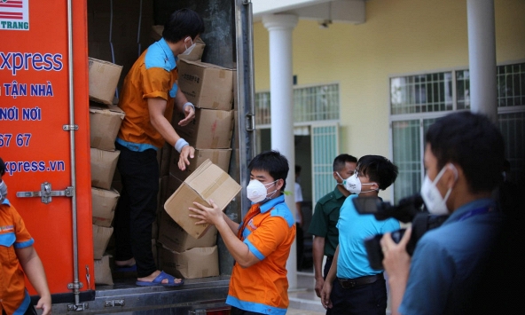 Quận Bình Tân được hỗ trợ thiết bị y tế trị giá gần 60 tỷ đồng