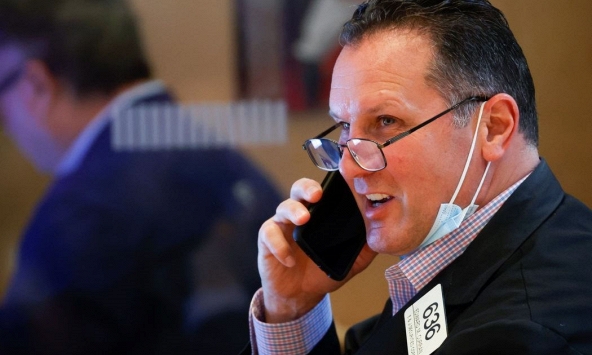 Chứng khoán Mỹ tăng sau khi Fed định thời điểm cho việc tăng lãi suất