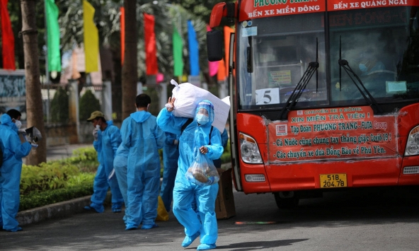 Quảng Ngãi lên kế hoạch đón hàng trăm thai phụ về quê bằng xe khách