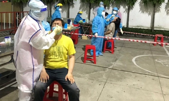 Số ca nhiễm COVID-19 tiếp tục giảm, có 9.362 bệnh nhân trong ngày 27/9, hơn 10.520 người khỏi bệnh