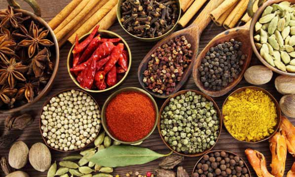 Giá tiêu xuất khẩu tăng 165 USD/tấn trong vòng 1 tháng