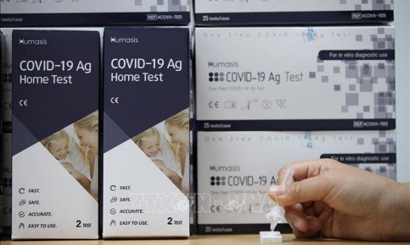 'Loạn' giá test nhanh COVID-19, Bộ Y tế nói gì?